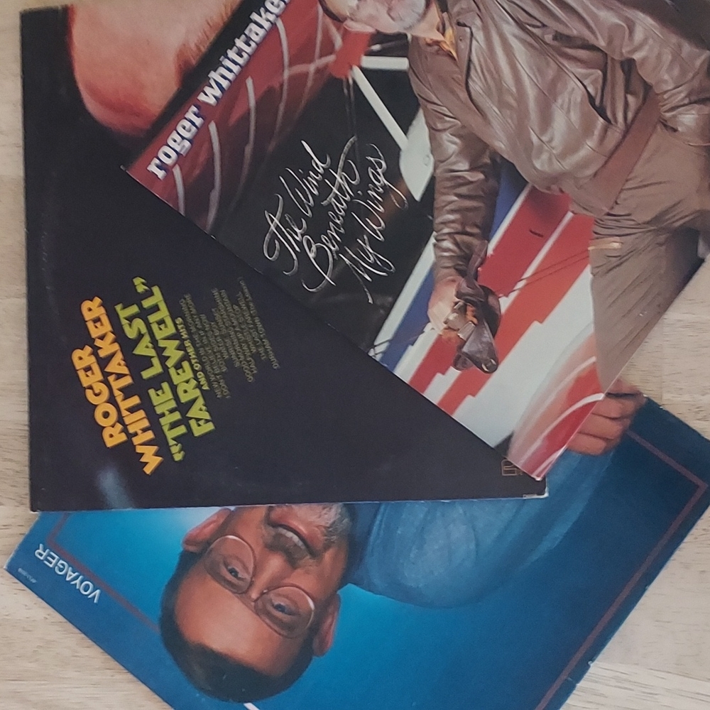3 Roger Whittaker vinyl records folk songs of the times music 🎶